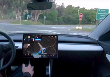 Tesla запустила для бета-тестеров полноценный автопилот