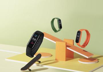 Сильный конкурент Xiaomi Mi Band 5. В России вышел фитнес-браслет Amazfit Band 5