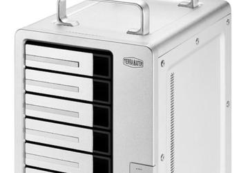 Хранилище TerraMaster D8 Thunderbolt 3 рассчитано на восемь накопителей
