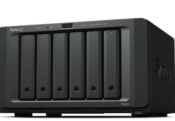 Основой сетевого хранилища Synology DS1621+ с шестью отсеками служит четырехъядерный процессор AMD Ryzen