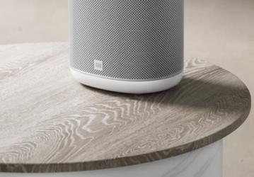 Новенькая колонка Xiaomi Mi Smart Speaker выходит в Европе 