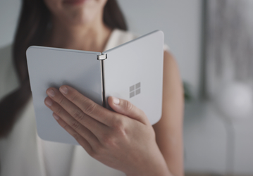 Флагманский смартфон Microsoft подешевел на 200 долларов сразу после выхода
