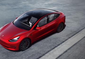 Представлено переиздание самого популярного электромобиля Tesla: множество внешних и внутренних улучшений