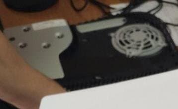 Фотография «голой» PlayStation 5 вызвала ряд вопросов к системе охлаждения консоли