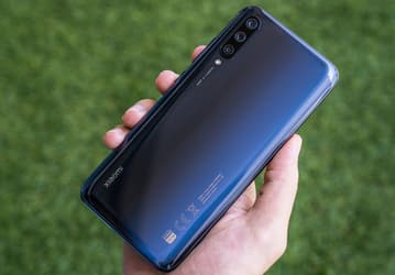 Xiaomi сломала — Xiaomi и починит. Компания бесплатно отремонтирует пострадавшие от обновления ПО смартфоны Mi A3
