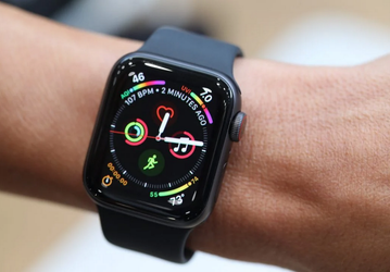Apple Watch помогли велосипедисту не утонуть