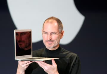 Apple исполнит мечту своих давних фанатов. В ноутбуки MacBook вернётся магнитный зарядник MagSafe