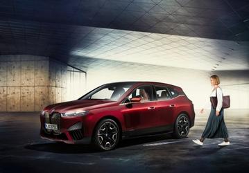 Владельцы BMW смогут разблокировать автомобили, не прикасаясь к своему смартфону iPhone