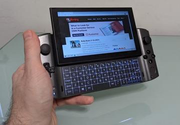 Почти как Nintendo Switch, но с клавиатурой и Windows. Появился первый обзор портативной консоли GPD Win 3