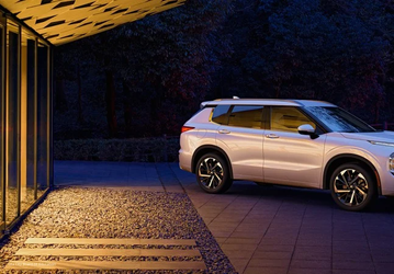 Mitsubishi переходит на беспроводной CarPlay