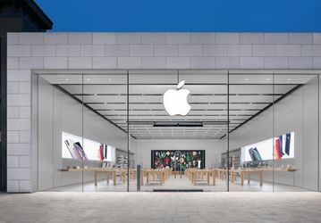 Apple душит поставщиков Apple Store новыми условиями