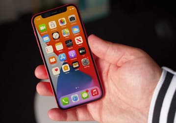 iPhone 12 mini не взлетел. На эту модель пришлось менее 5% продаж в январе
