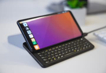 Android, LineageOS, Ubuntu Touch и механическая клавиатура в одном смартфоне. F(x)tec Pro1-X переехал на новую платформу, причём более медленную