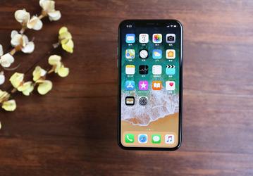 Apple занервничала: в США предложили замену App Store и Apple Pay