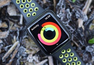 В мире уже больше 100 млн человек носят Apple Watch, но только каждый десятый пользователь iPhone раскошелился ещё и на часы Apple