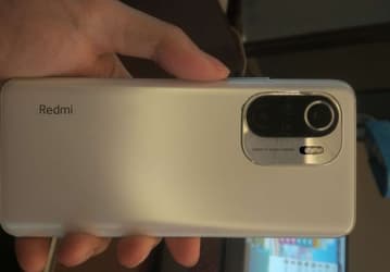 Самый доступный флагман Redmi K40 Pro наконец показали вживую