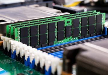По прогнозу TrendForce, контрактные цены на серверную память DRAM скоро вырастут на 10–15%