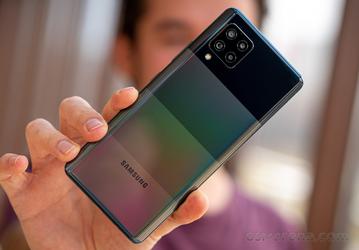 На официальном сайте Samsung появились неанонсированные смартфоны
