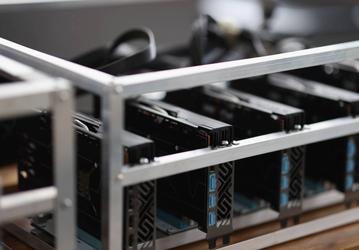 Всё же один новый GPU компания Nvidia для майнеров выделила. Ускоритель 90HX является родственником GeForce RTX 3090