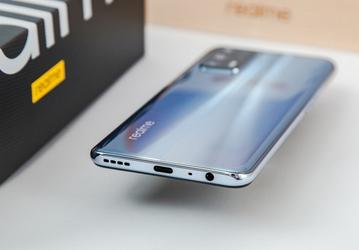 Первый полноценный флагман Realme уже тестируется: стали известны детали о камере Realme GT 2 Pro