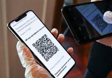 Минцифры объяснило сокращение вдвое срока действия QR-кодов