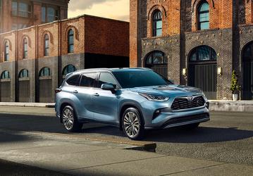 Новый подключённый кроссовер Toyota Highlander уже можно заказать в России — встроенные сервисы телематики во всех комплектациях