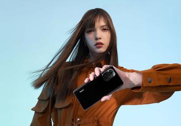 Redmi Note 12 уже маячит на горизонте: Лу Вейбинг спрашивает, чего ждут поклонники от нового смартфона