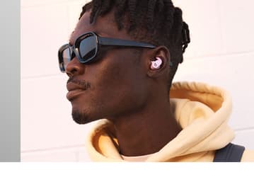 Шумоподавление и лучшие особенности AirPods за 200 долларов. Apple представила беспроводные наушники Beats Fit Pro