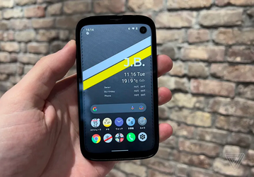 Компактный и минималистичный: представлен смартфон Balmuda Phone от производителя дорогих тостеров
