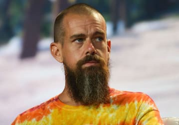 После 16 лет на посту главы Twitter Джек Дорси неожиданно решил покинуть компанию