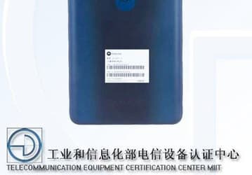 Этот смартфон с 60-мегапиксельной камерой попробует «подсидеть» Xiaomi 12. Живые фото и характеристики Moto Edge X