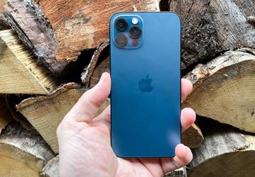 В Россию ввезут рекордное количество iPhone: поставки приблизились к историческому максимуму