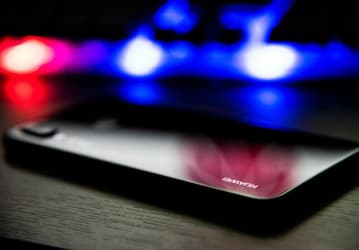 США запретили использование любого оборудования Huawei и ZTE