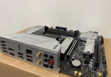 Ожидается, что продажи системных плат на чипсетах Intel B660 и H610 начнутся 5 января