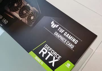 Система охлаждения видеокарты GeForce RTX 3090 Ti заметно отличается от системы охлаждения GeForce RTX 3090