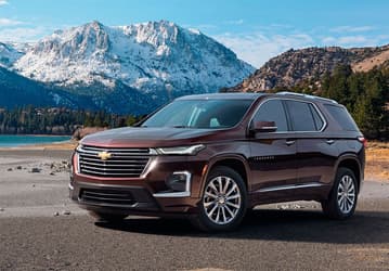 Большой и очень быстрый Chevrolet Traverse 2022 анонсирован для России