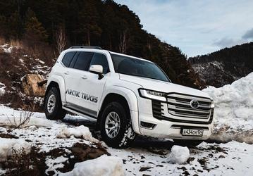 В России представлена экстремальная версия нового Toyota Land Cruiser 300