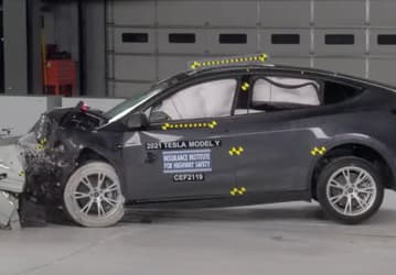 Электромобиль Tesla Model Y получил максимально возможный рейтинг безопасности IIHS