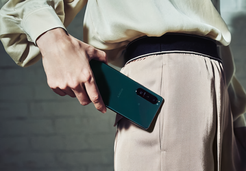 Больше, чем через полгода: компактный флагман Sony Xperia 5 III можно заказать в России дешевле ожидаемого