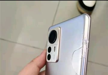 Вчера представили — сегодня разбили. Первый краш-тест Xiaomi 12 Pro