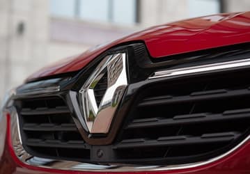 Новое поколение Renault Logan и Sandero. Глава компании анонсировал мировую премьеру в России