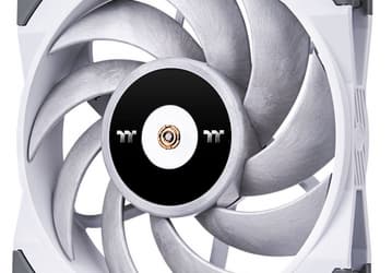 Вентиляторы Thermaltake Toughfan 12 и 14 предложены в белом цвете