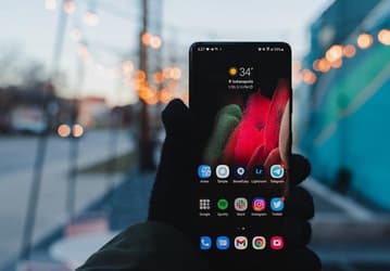 Samsung меняет стратегию, чтобы продать десятки миллионов Galaxy S22