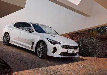 Новый спортивный Kia Stinger прибыл в Россию — названы цены и открыт приём заказов