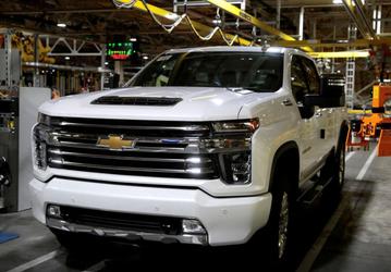 Из-за нехватки микросхем некоторые пикапы GM будут «меньше экономить топливо»