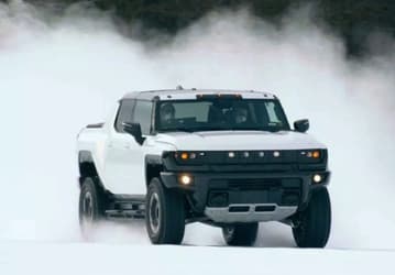 Электромобиль GM Hummer EV тестируют при минусовых температурах