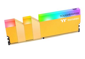 Подсветкой модулей памяти в комплектах Thermaltake ToughRAM RGB Metallic Gold и Racing Red можно управлять с помощью виртуального помощника Amazon Alexa