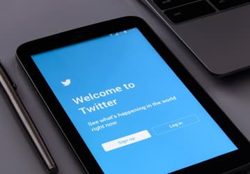 Роскомнадзор: Twitter злостно нарушает российское законодательство