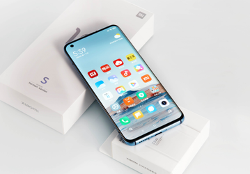 Более мощный, но менее дорогой Xiaomi Mi 10S разлетелся как горячие пирожки
