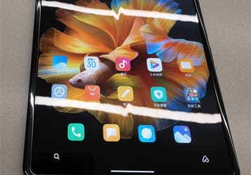 Все запасы дорогого Xiaomi Mix Fold раскупили за секунды